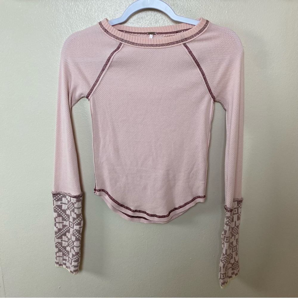Free People She’s Reversible Cuff Thermal Top in Dreamt Kiss - Picture 5 of 9